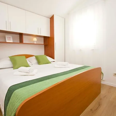 Apartment Mirta
